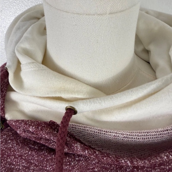 NWT Amersand Ave holiday sweatshirt - Picture 6 of 8